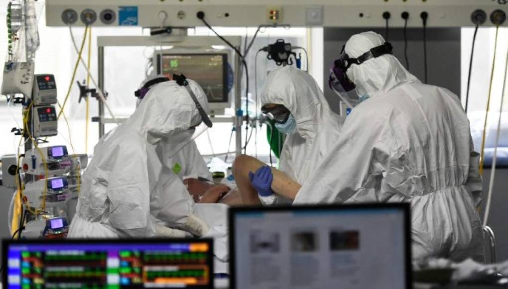 España registra un nuevo repunte de contagios y muertes por coronavirus