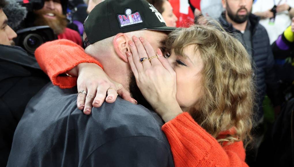 ”Todo el mundo se lo está pasando bien con ello, así que ¿cómo podría estar molesto?”, se preguntó.