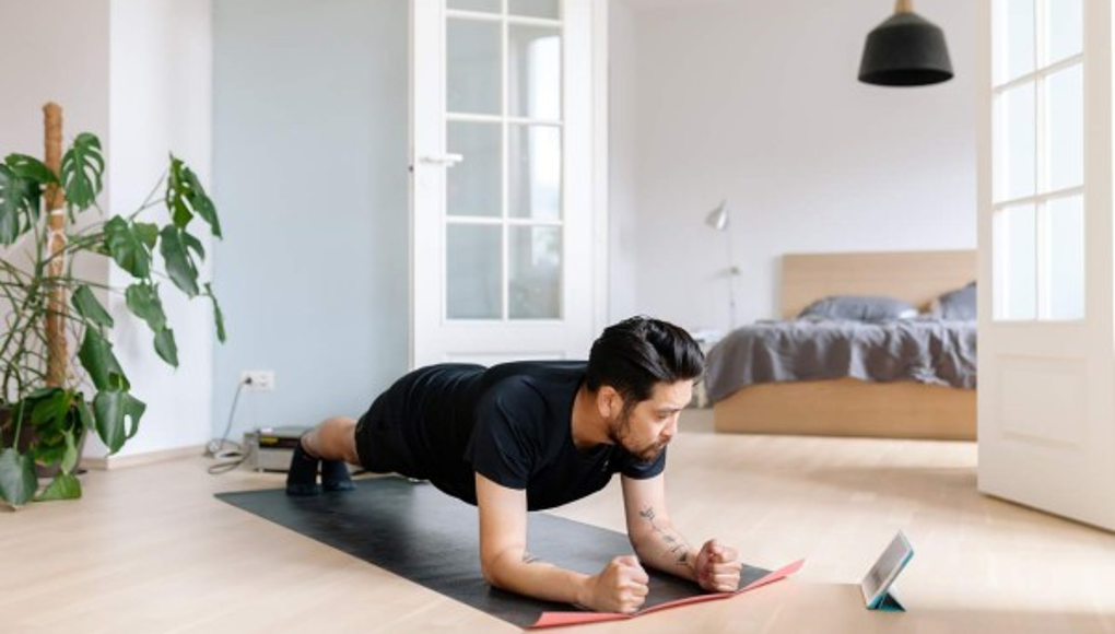 ¿Quiere relajarse? Aquí le damos una rutina de meditación y yoga