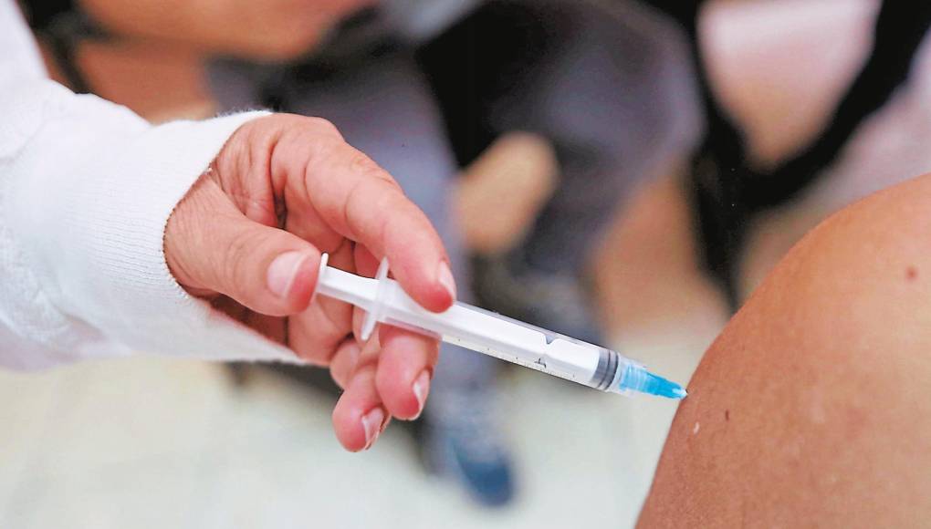 Casi 63,000 dosis de vacunas se perdieron