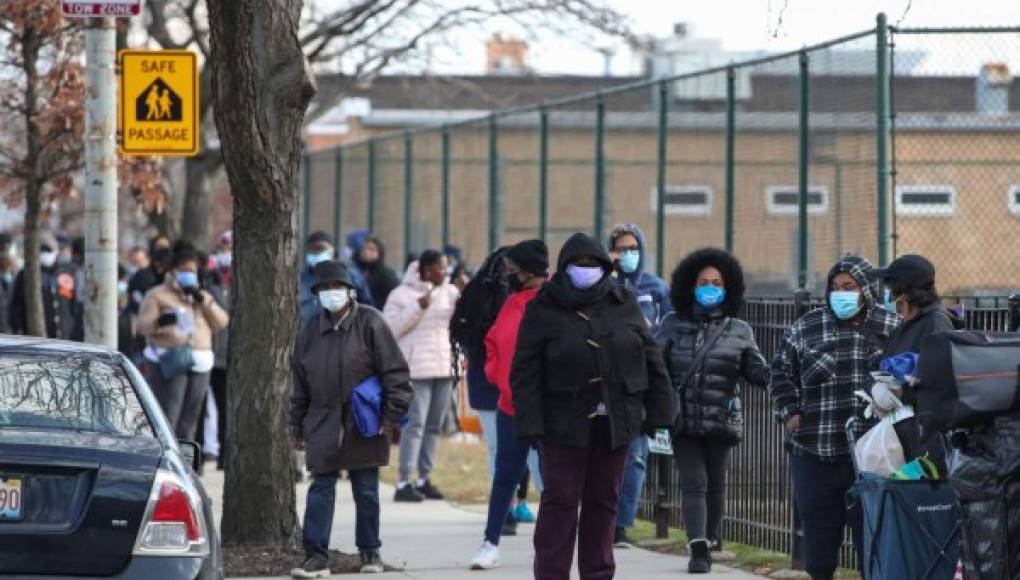 Decenas de indocumentados sin trabajo piden un fondo de alivio en Nueva York