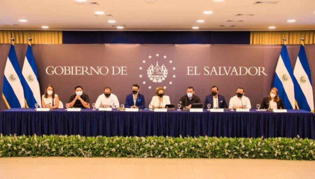 El Salvador anuncia retorno a clases el 6 de abril en forma semipresencial