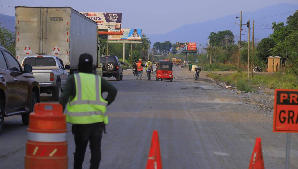 <b>La totalidad del proyecto estará concluida en noviembre próximo. La gran interrogante es la señalización, ya que en los contratos de las tres empresas este componente no figura de acuerdo al análisis de los contratos suscrito con cada compañía. La vía tendrá una duración estimada entre 30 y 40 años. </b>