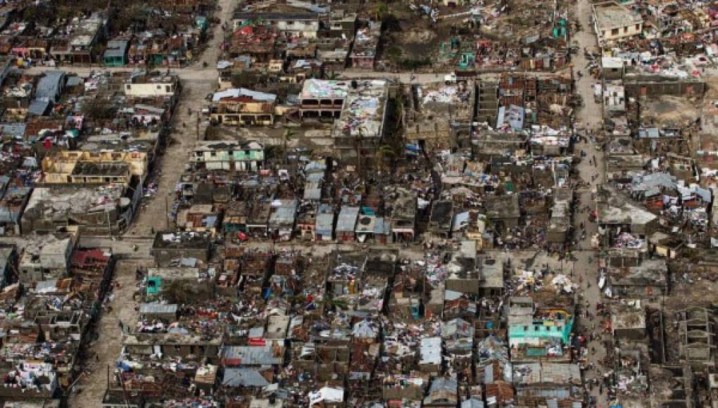 Muertos por Matthew incrementan a más de 800 en Haití