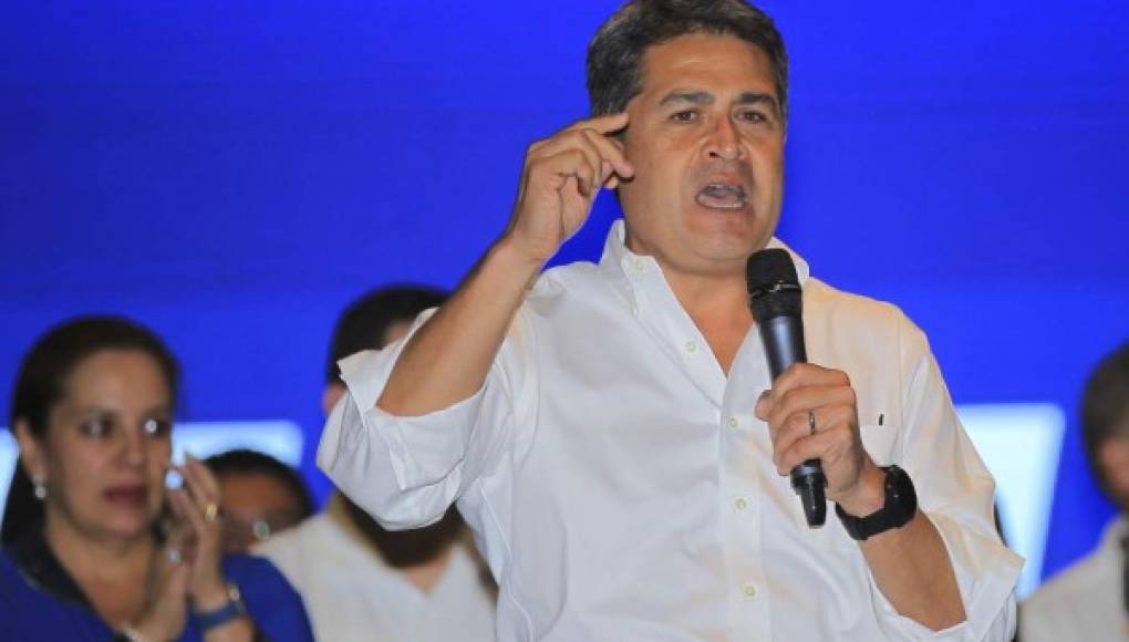 Juan Orlando Hernández pide al Congreso que limite la reelección presidencial