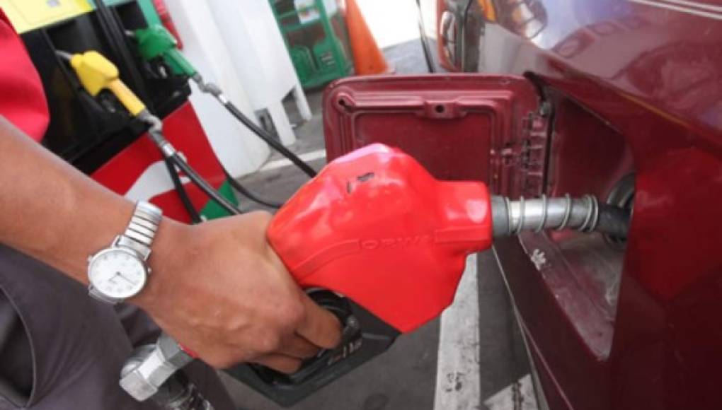 Precio de las gasolinas bajará más de cinco lempiras