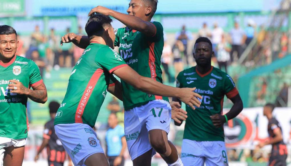  Alexy Vega llegó para inaugurar la fiesta con el 1-0 al minuto 13 desde el punto penal.