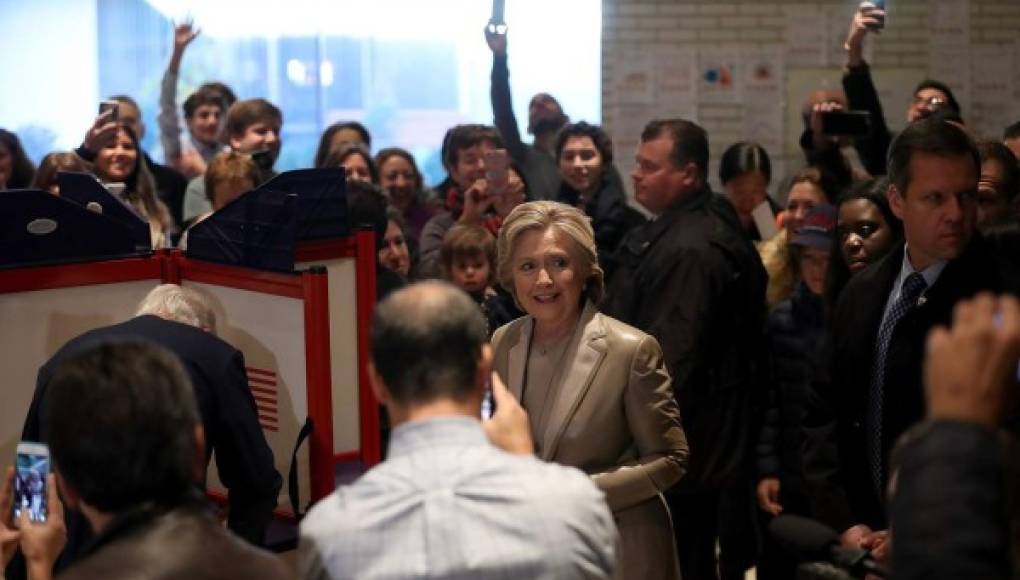 'Espero ganar': Hillary Clinton tras votar en Nueva York