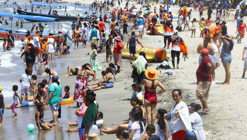 Borcsok agregó que los hoteles de la ciudad, ya están reservados en 50%. “En base al año anterior, esperamos unos 180 mil visitantes”.