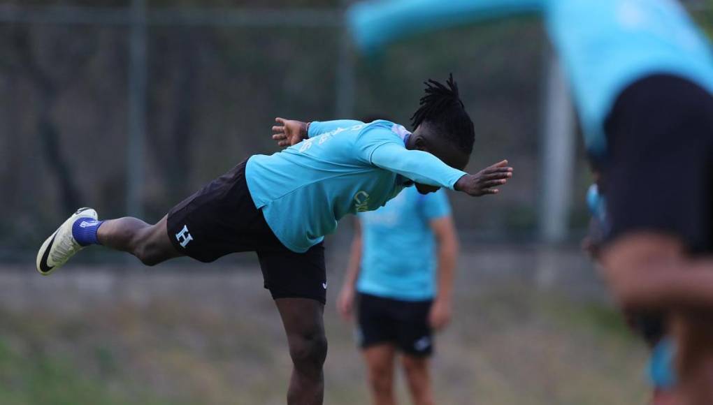 Rubilio Castillo espera ganarse la confianza de Reinaldo Rueda con mucho trabajo y sacrificio.