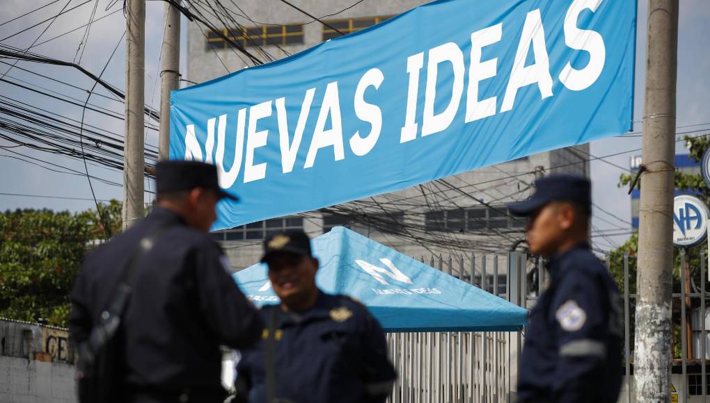 Las “fronteras” en algunas comunidades delimitaban el área de control de diferentes pandillas. En la colonia Valle del Sol, cercana a la capital, la Mara Máquina, la Mara Salvatrucha (MS) y el Barrio 18 se repartían el territorio, con diferentes periodos de dominio en zonas muy acotadas. 