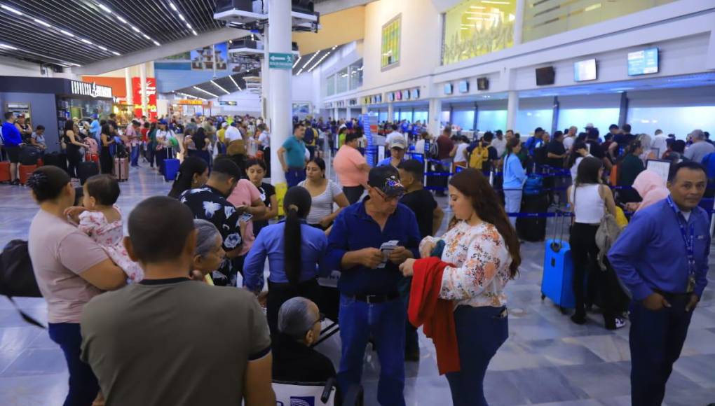 En el aeropuerto Ramón Villeda Morales operan 12 aerolíneas, 10 internacionales y dos nacionales.