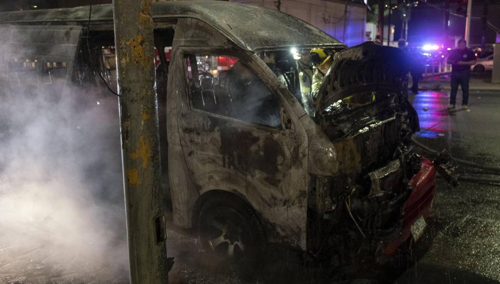Cuatro días de terror en México: narcobloqueos, ataques y 260 muertos