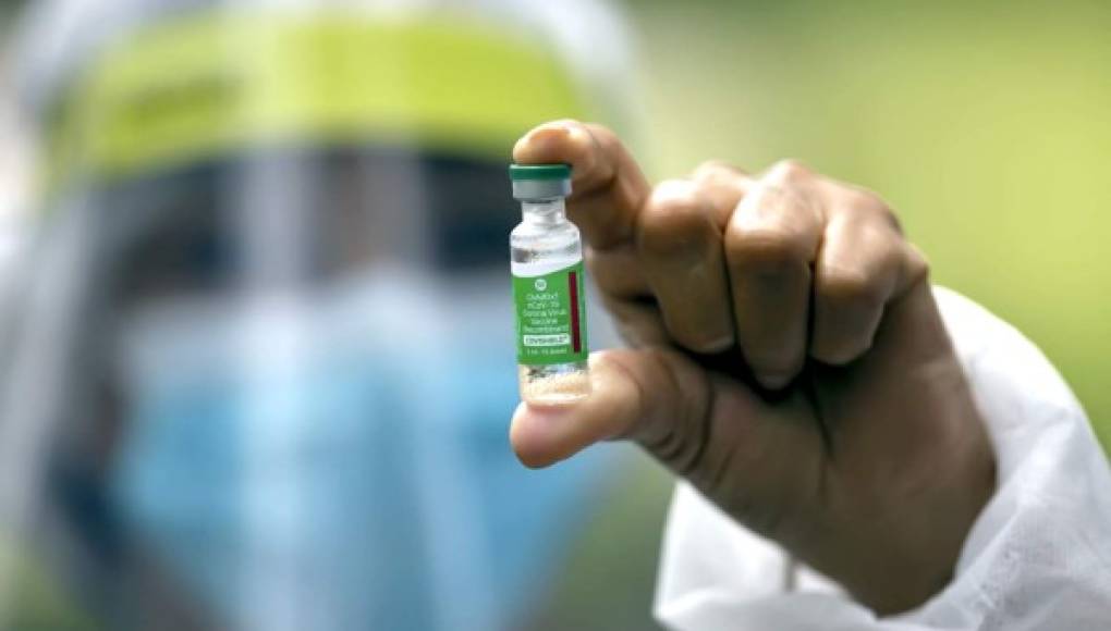 Gobierno podrá hacer compras directas de vacuna AstraZeneca