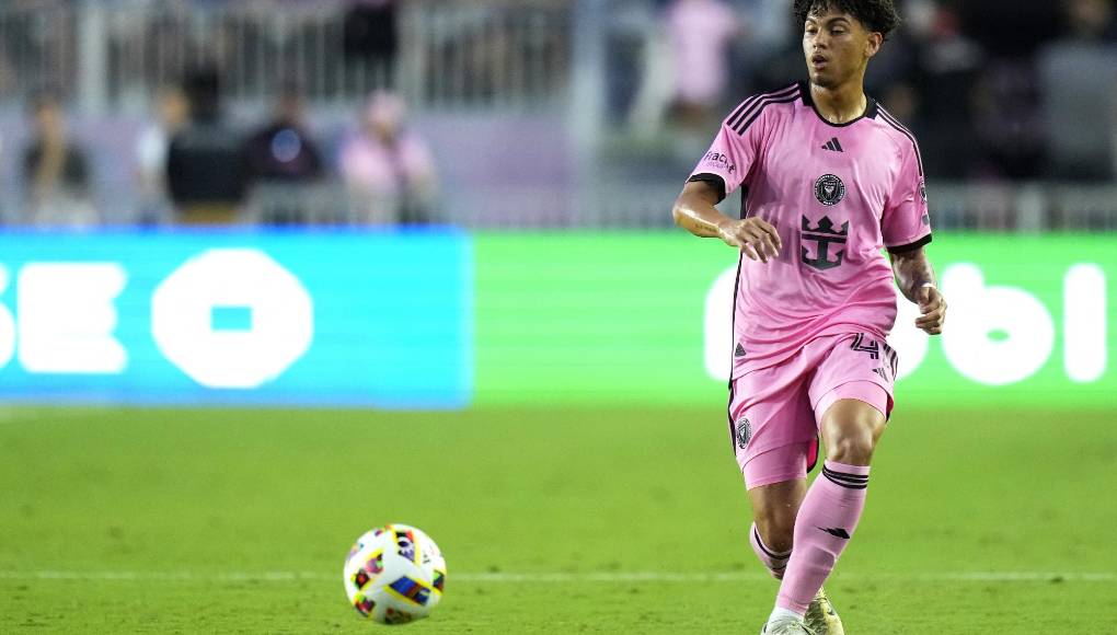 El hondureño David Ruiz también tuvo minutos ante el Orlando e ingresó en el segundo tiempo del partido. 