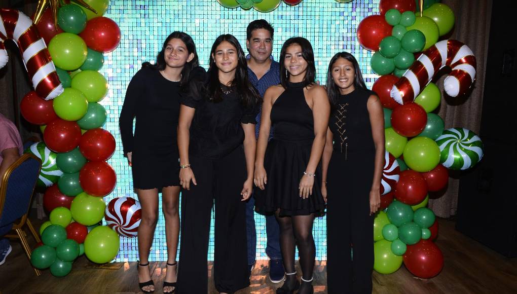 Lizania Paz, Dailyn Benítez, Carlos Martínez, Mariabelen Fajardo, Francis Escobar