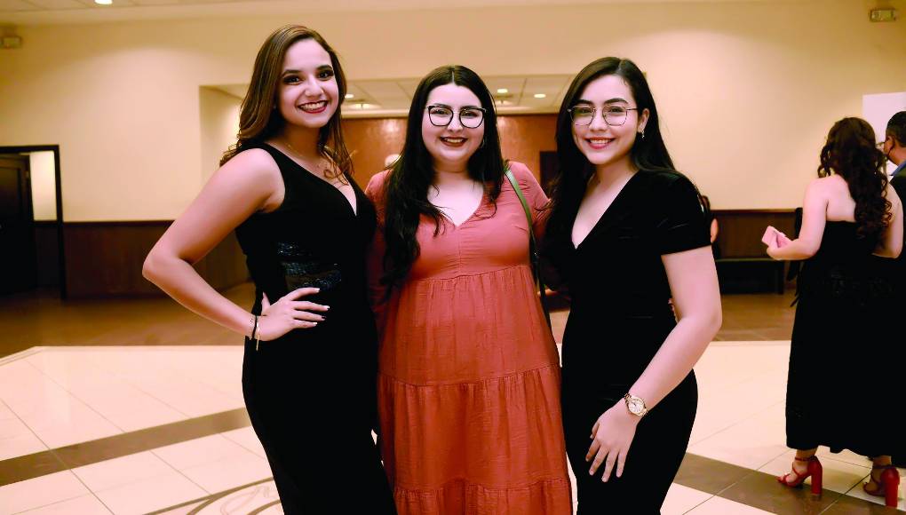 Carla Molina, Luisa Martínez y Yoeli Tinoco