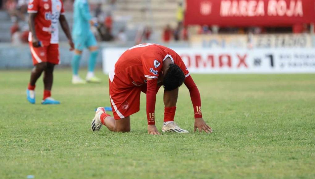 El Vida perdió ante Motagua y deberá jugar una serie de desempate contra la UPN.
