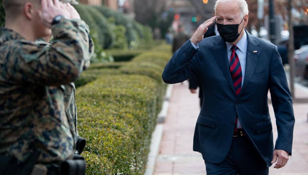 Biden da marcha atrás y afirma que no desplegará fuerzas de EEUU o la OTAN en Ucrania