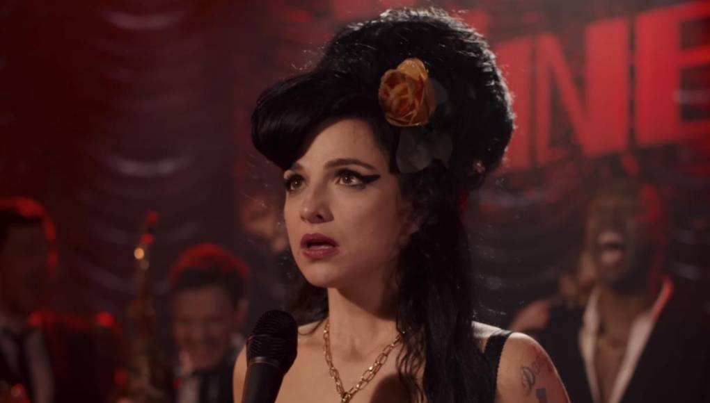 Back to Black - Biopic narrará la vida personal y profesional de la cantante y compositora Amy Winehouse, que comenzó como cantante de jazz para convertirse en una superestrella mundial de la música ganadora de varios premios Grammy. Dirige Sam Taylor-Johnson, cineasta con títulos en su filmografía como <i>Cincuenta Sombras de Grey</i> o <i>Nowhere Boy</i>, que contaba la adolescencia de John Lenon. <i>Back to Black</i> se estrena el 12 de abril en cines.