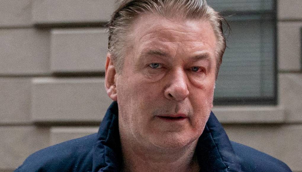 También dijo que al dejar las drogas “mi consumo de alcohol aumentó, lo cual te dicen que va a pasar. Y eso sucedió. Empecé a beber”.