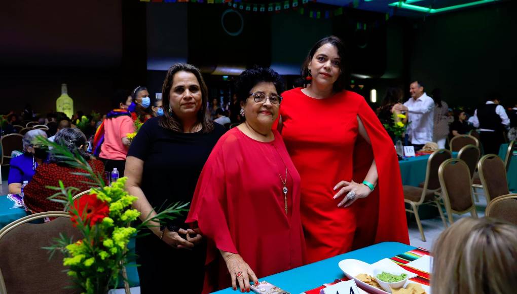Rosibel Manzanares, Martha Orellana y Merlin Erazo