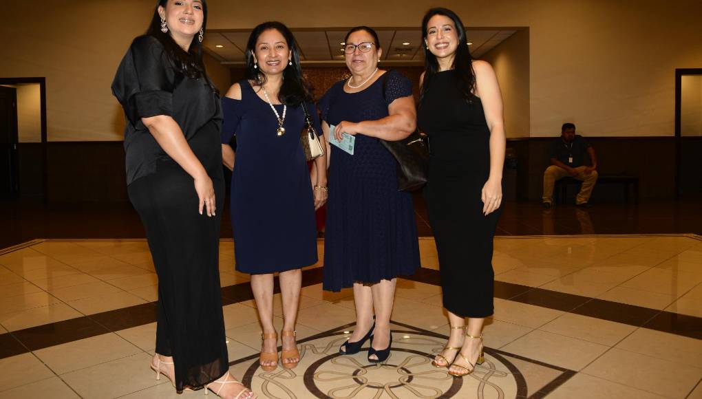 Gabriela Borjas, Yadira Díaz, Blanca Díaz y Andrea Borjas