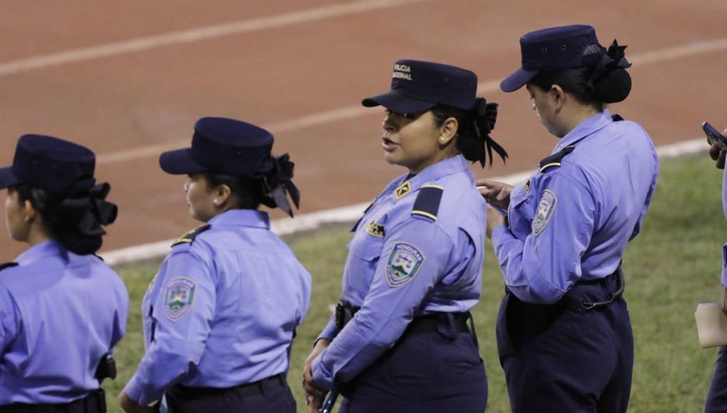 Las mujeres policías que formaron parte de la seguridad en el estadio Olímpico.