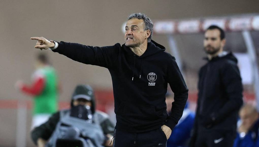 En la reunión, que duró “varios minutos”, Luis Enrique le reiteró que sus decisiones están enfocadas a preparar la próxima temporada. Le reiteró, eso sí, que cuenta con él para los partidos decisivos debe afrontar el PSG de aquí a final de curso.