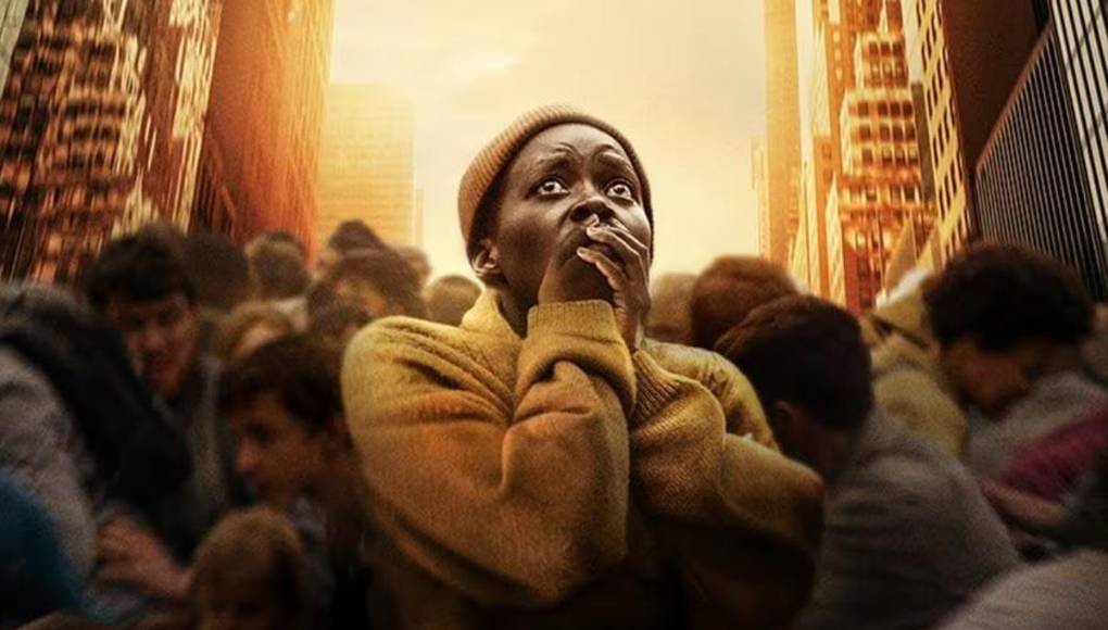 Si de aliens, terror y suspenso se trata, una saga brilló en el último lustro: “Un lugar tranquilo”. Lupita Nyong’o navega por los primeros momentos de la invasión extraterrestre en la ciudad de Nueva York. Y Emily Blunt vuelve como productora en esta precuela que se llama justamente “Día uno”, y describirá los orígenes del mundo postapocalíptico.