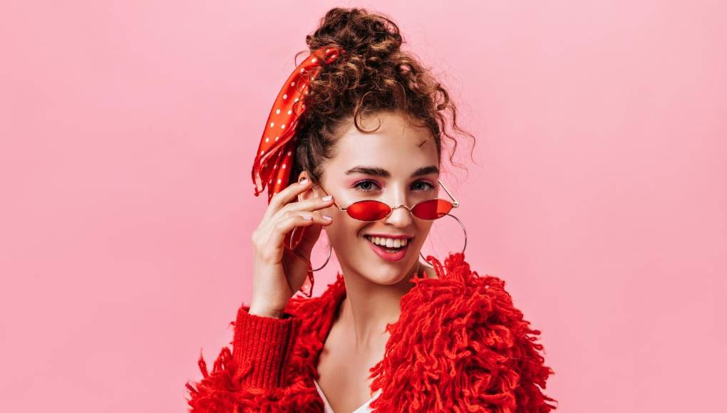 Looks en color rojo para salir a celebrar este fin de semana