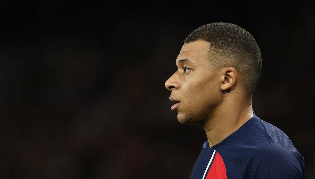 “Este es el momento en que los jugadores de talla mundial deben brillar. Estoy preparado para enfrentarme a este desafío y, como siempre, no tengo intención de retroceder”, afirmó.