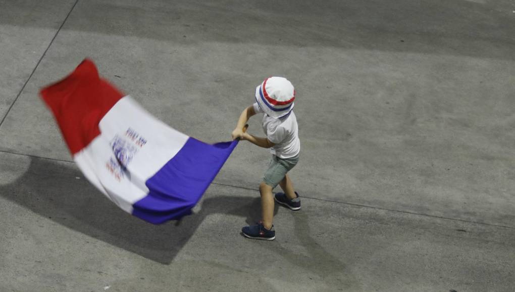 La afición olimpista acaricia la estrella 38 luego del marcador que sacaron en Tegucigalpa (3-1). Incluso perdiendo 1-0 serían campeones.