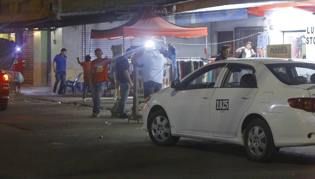 Alfredo Cerros, delegado regional del Instituto Hondureño de Transporte Terrestre (IHTT), declaró que todo aquel conductor que le aumente al pasaje se arriesga a una multa de más de L2,000 y el decomiso de la unidad. Recordando que son beneficiados con bonos del Gobierno.