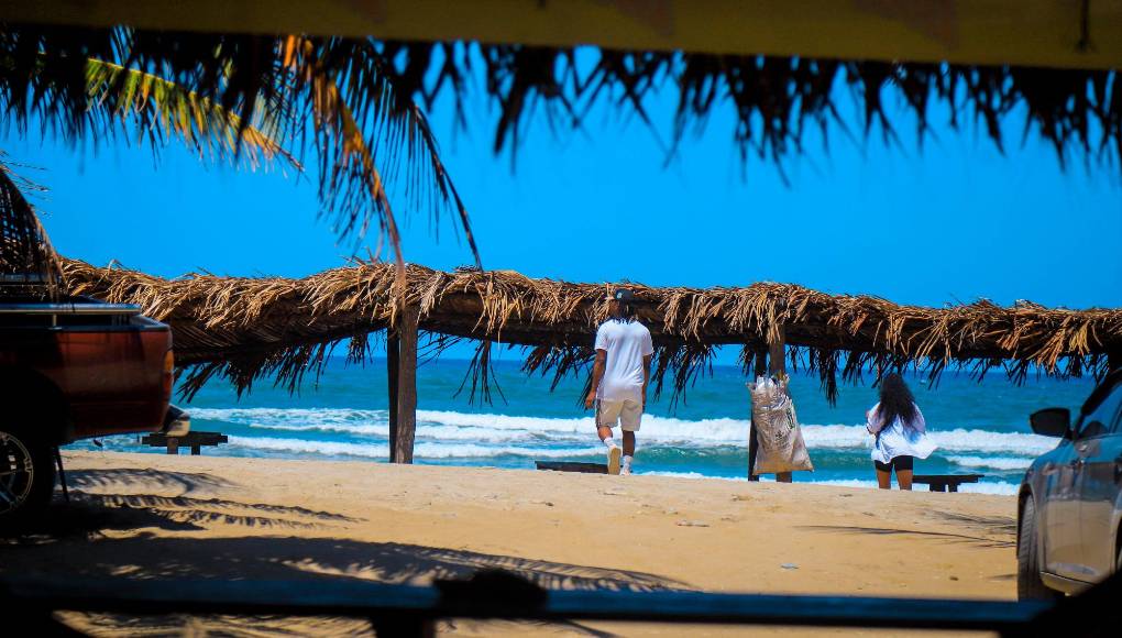 Si se anima a visitar Miami, sepa que la carretera fue reparada recientemente. Para llegar a ella, toma la carretera que une a la carretera CA-13 con la comunidad garífuna de Tornabé. Al llegar al desvío para entrar a Tornabé, sigue derecho un par de cuadras y antes de llegar a Indura tomará el desvío de la izquierda.