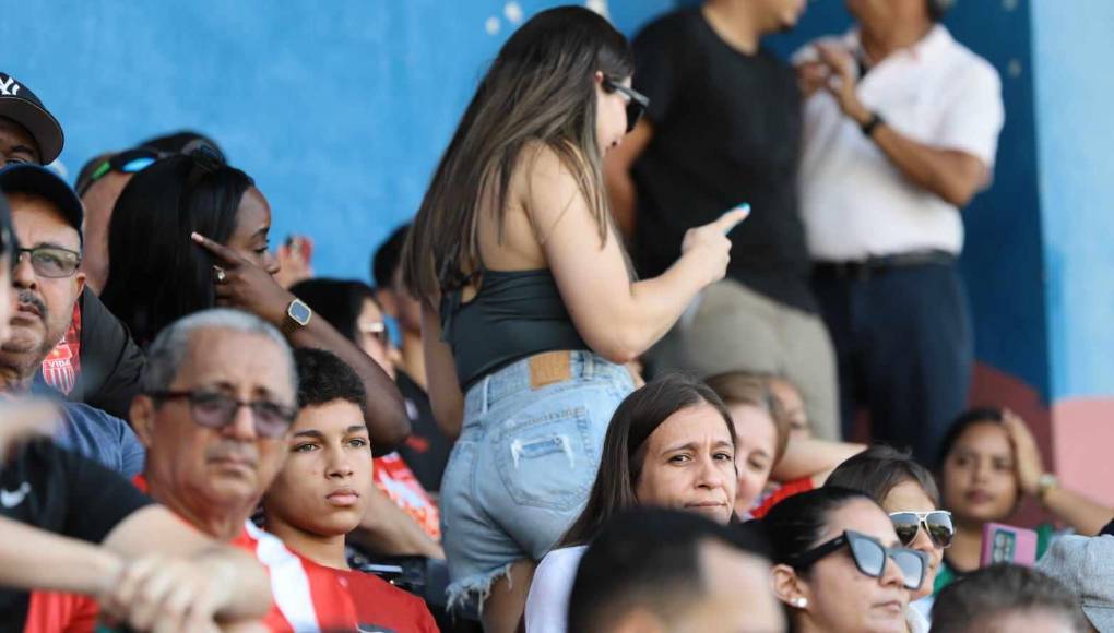 Así lució y causó furor Annie Córdova.