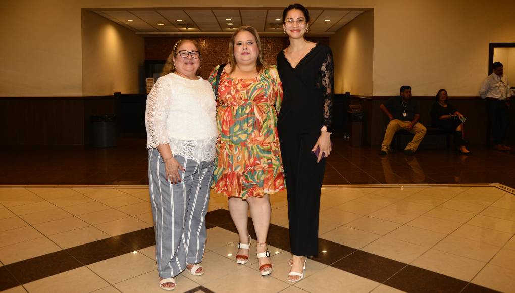  Reina Mejía, Fabia Orellana y Yadira Dubón
