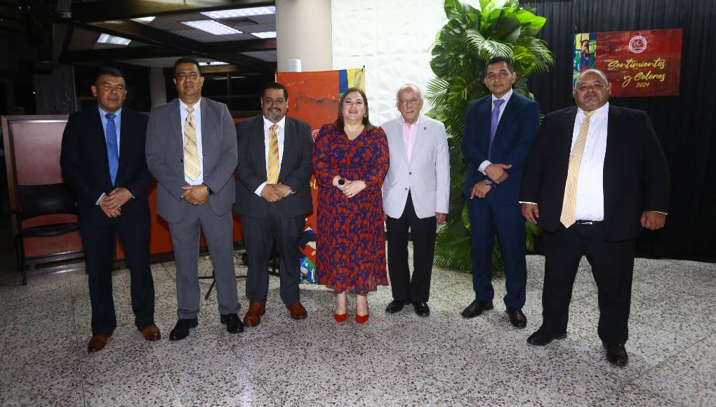 Wilmer Montoya, Arlen Cerrato, Horacio Laínez, Ana Pon, Julio Escoto, Edwin Alfaro y Alex Martínez