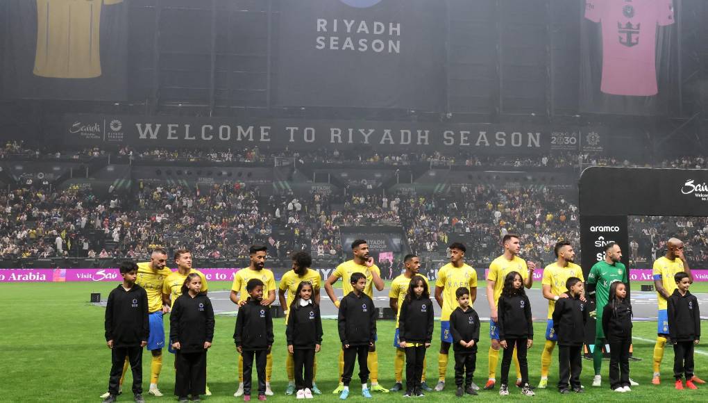 El Al Nassr de Cristiano Ronaldo no tuvo piedad y destrozó al conjunto de la MLS. Messi arrancó desde el banquillo. 