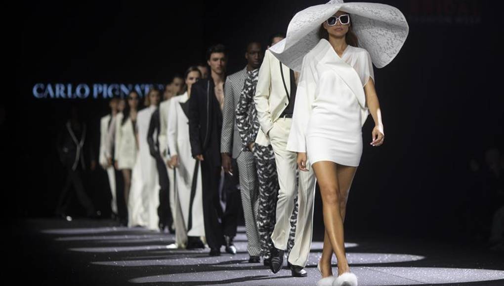 Color y diseños de vanguardia en la moda nupcial