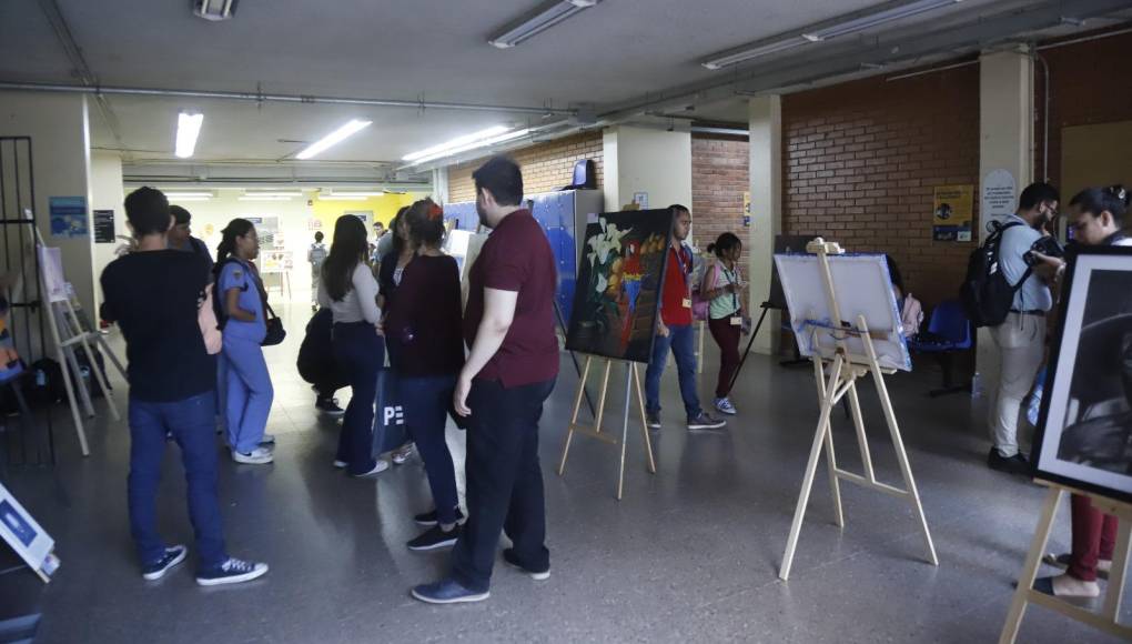 Unah-vs celebra el talento de sus estudiantes con Feria del Artista