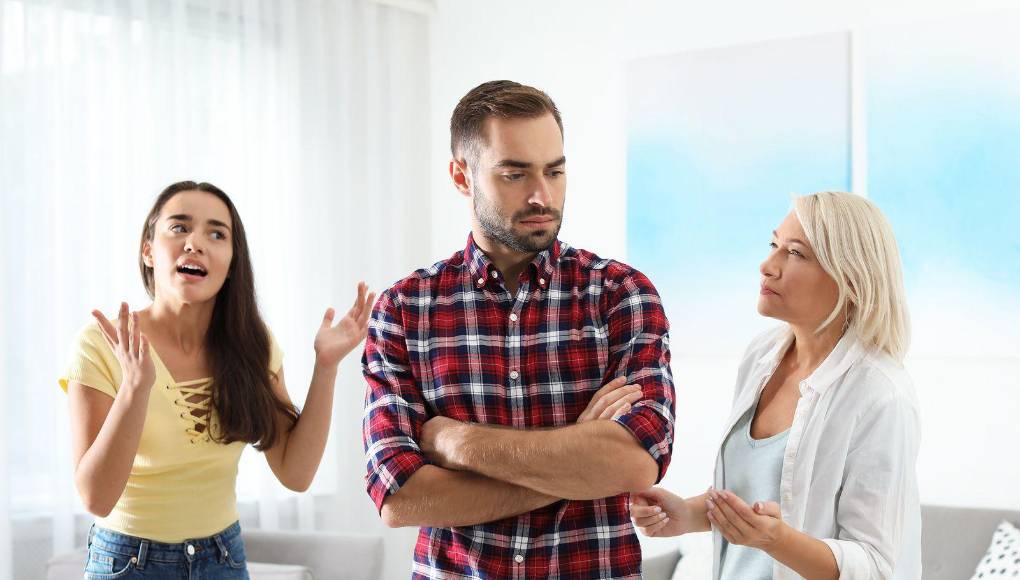 ¿Tiene una suegra conflictiva?, sepa cómo tratarla y mejorar la relación con ella
