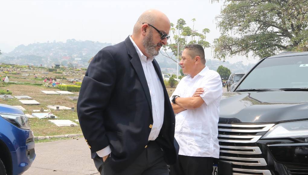 Después seguirá su entierro.