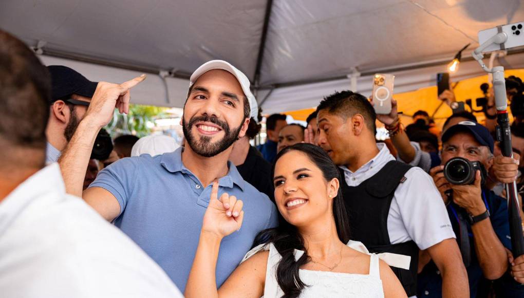 La magistrada del TSE, Dora Martínez, señaló en una conferencia de prensa que Nuevas Ideas tuvo un total de votos de 2,700,725 (82.66 %), el izquierdista Frente Farabundo Martí para la Liberación Nacional (FMLN) obtuvo 204,167 (6.25%) y la derechista Alianza Republicana Nacionalista (Arena) tuvo 177,881 (5.44%).