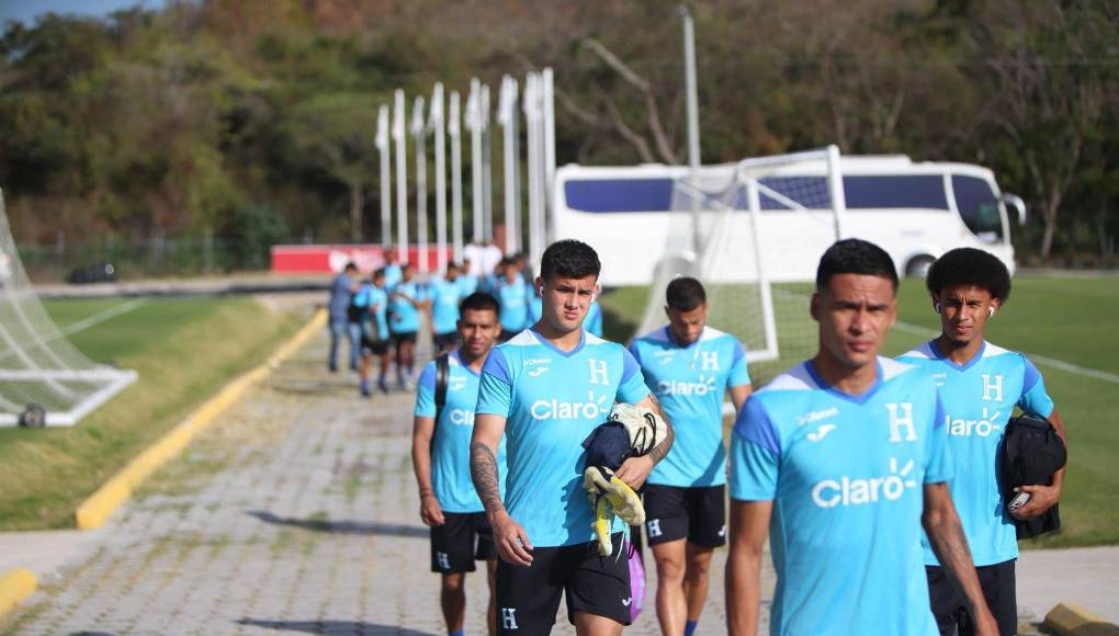 André Orellana, Javier Arriaga y Juan Delgado trabajaron bajo el mando de Reinaldo Rueda en el CAR José Rafael Ferrari.