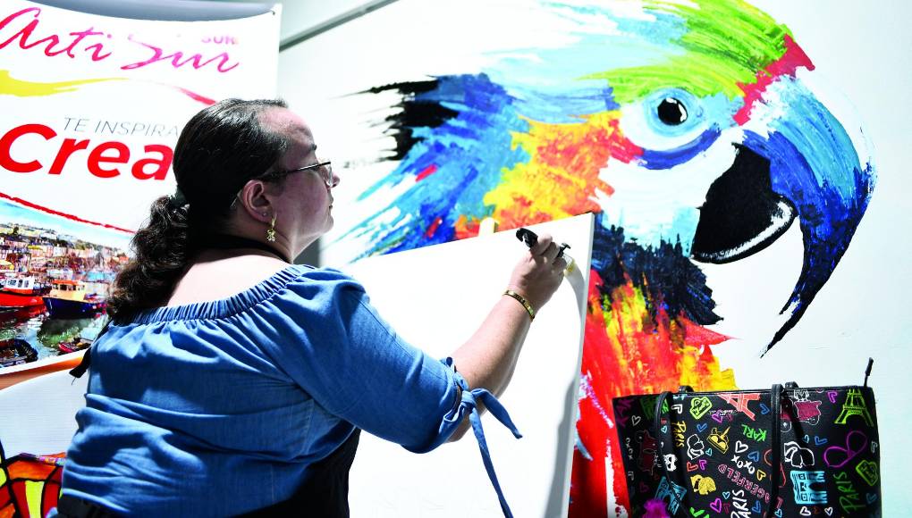 Pintar y crear también ayuda a enfrentar el cáncer