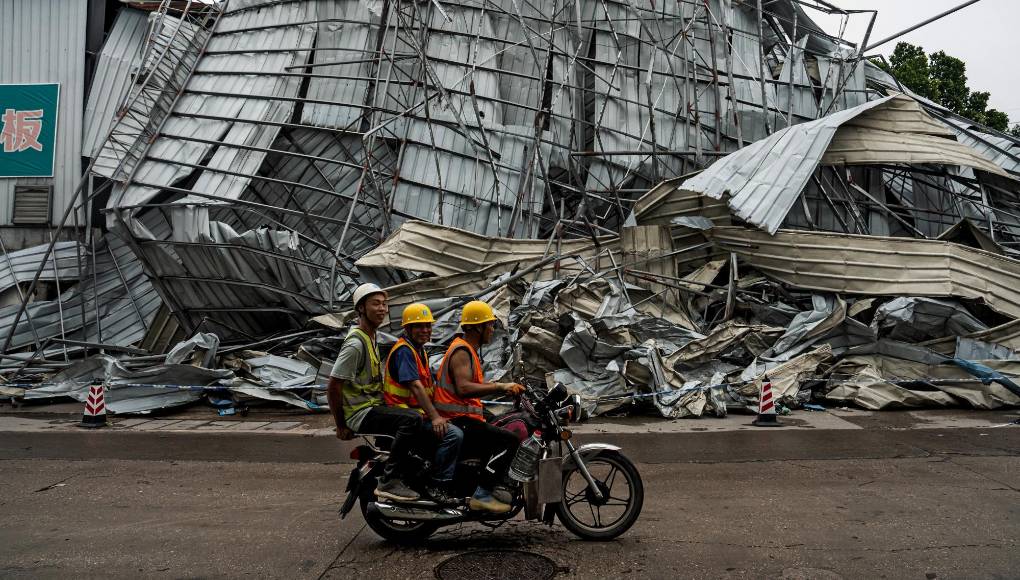 Las autoridades del distrito de Baiyun han indicado que se enfocarán en las labores de asistencia y recuperación posteriores al desastre, así como en la organización adecuada de la producción y la vida de las personas afectadas.