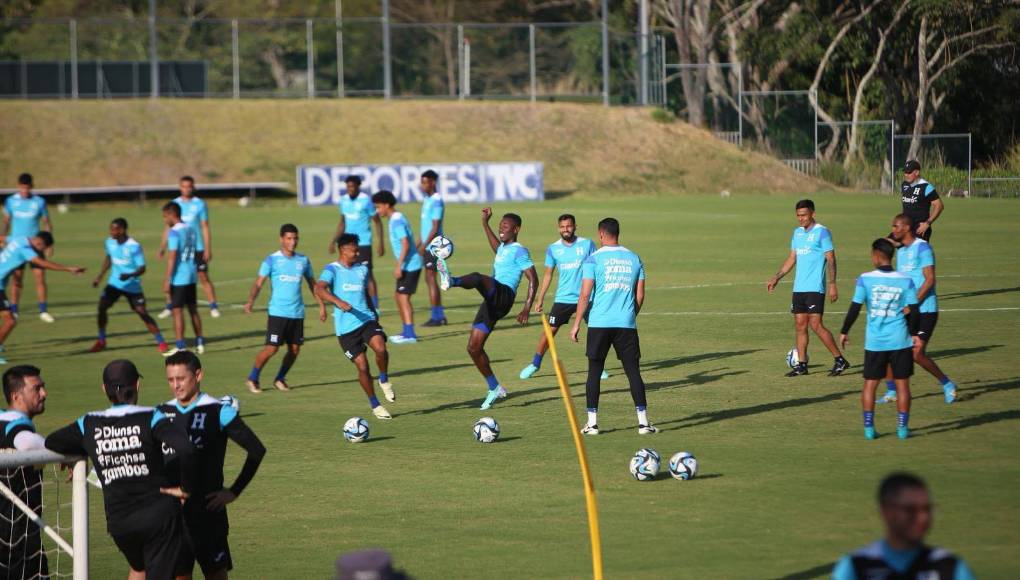 Los futbolistas catrachos arribaron al CAR este lunes luego de finalizar la actividad cons sus equipos por la Jornada 9 del Clausura 2024.