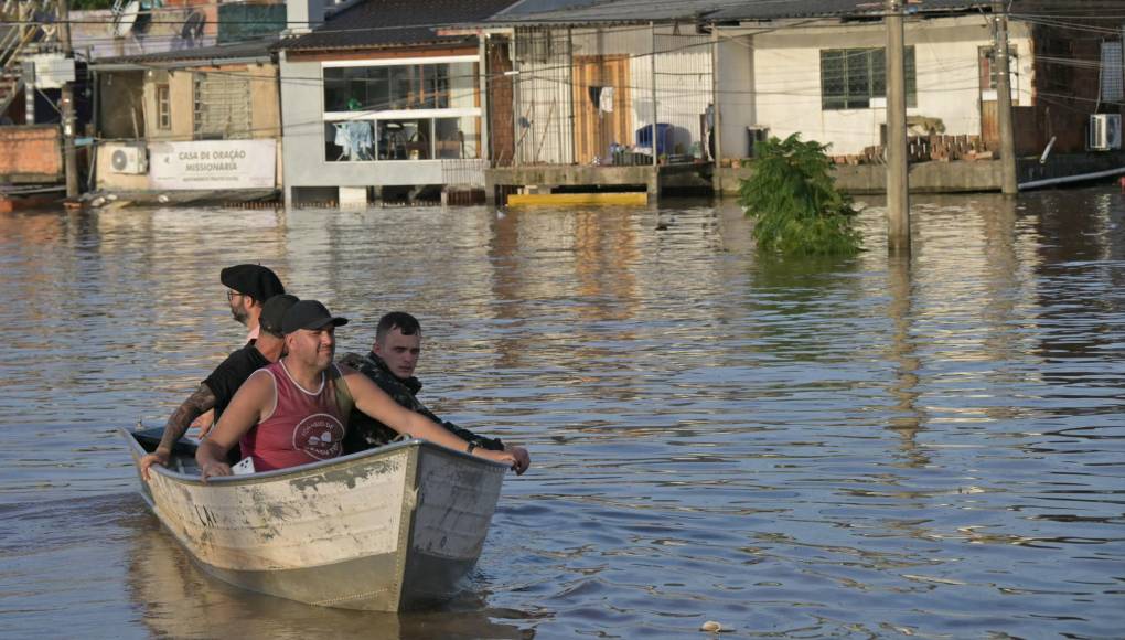 Casi un millón y medio de personas resultaron afectadas, más de 164.000 fueron evacuadas y más de 60.000 viviendas quedaron dañadas por la catástrofe natural, que expertos y el gobierno brasileño vinculan al cambio climático. 
