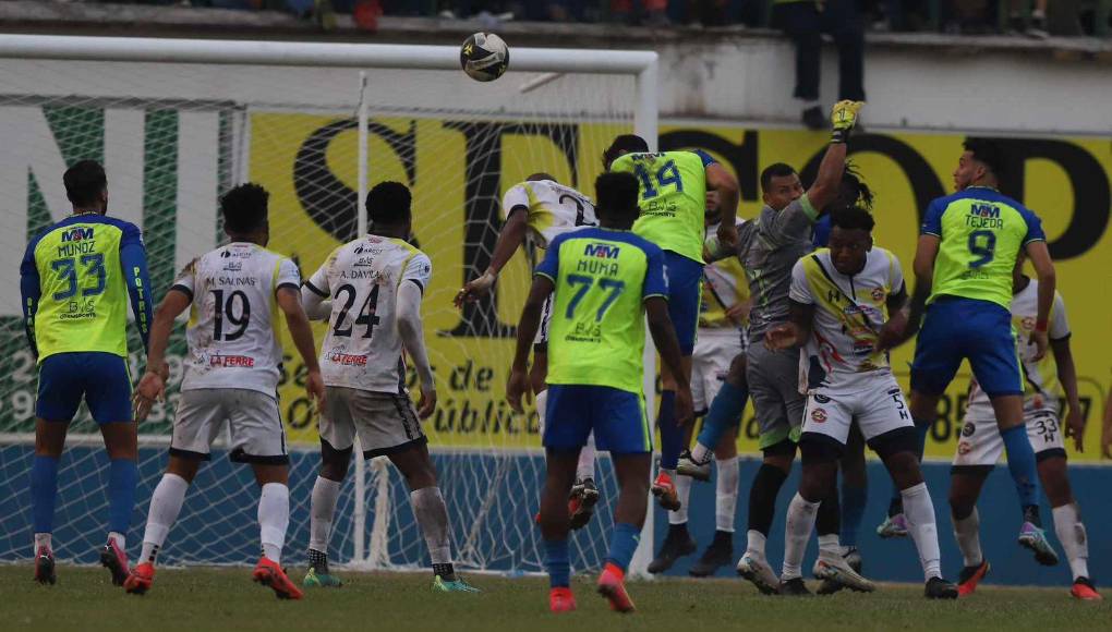 Los Potros llegaban con la misión de anotarle a los carpinteros, pero fue imposible: la muralla defensiva y un gran Gerson Argueta evitaron los goles.